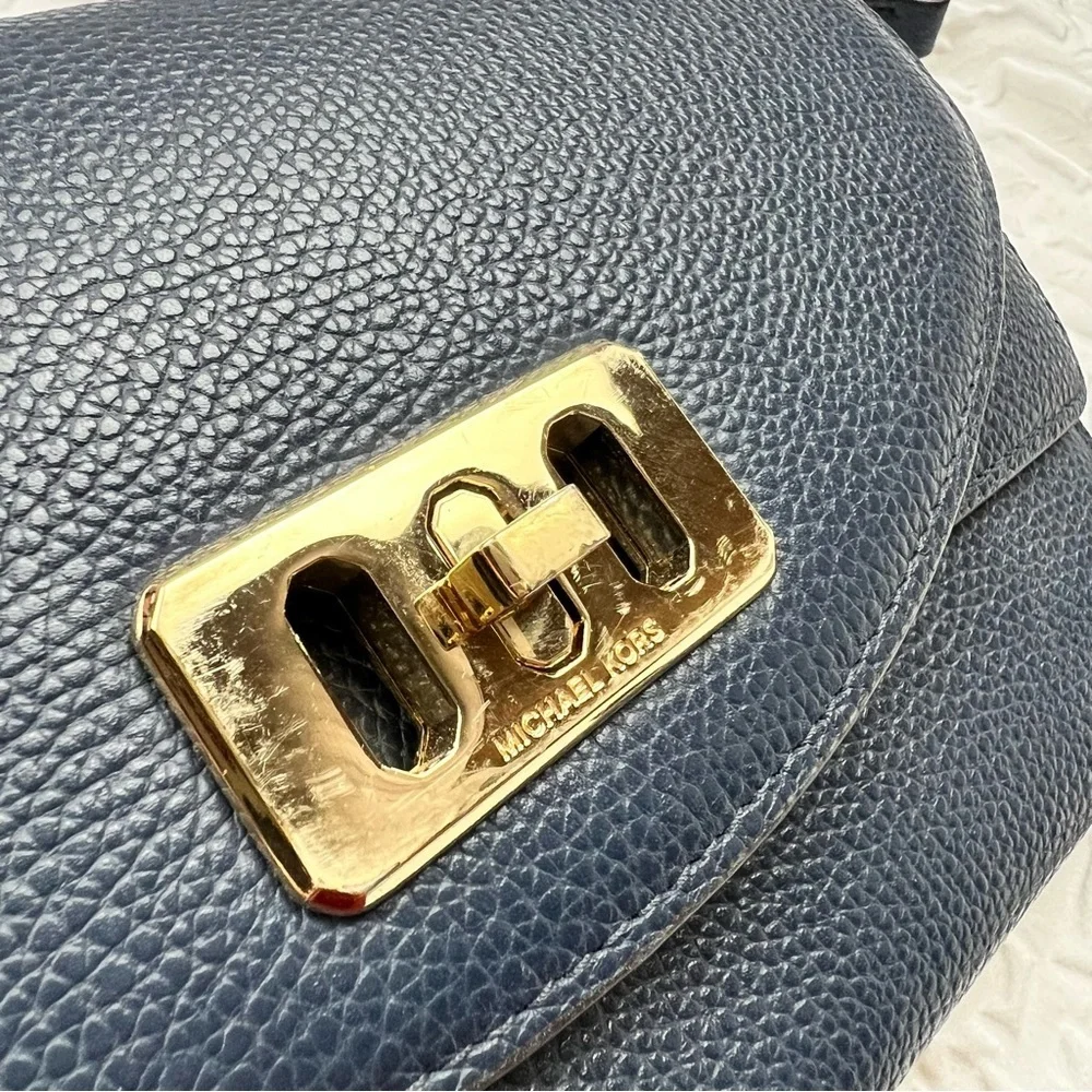 Michael Kors Karson Wallet Clutch Leather Navy Crossbody Mini Bag Chain Travel